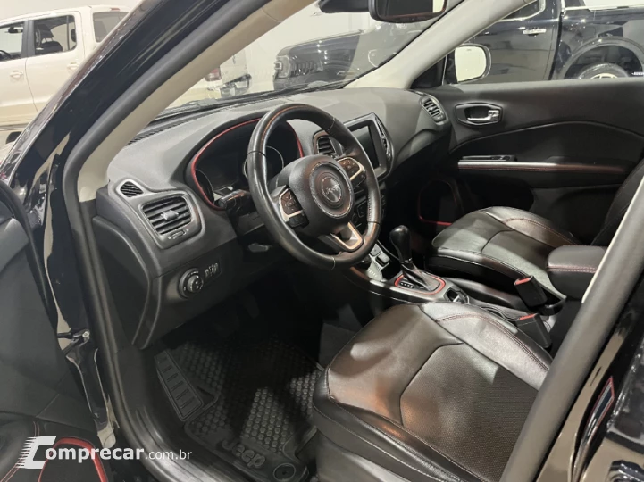 COMPASS 2.0 16V Trailhawk 4X4