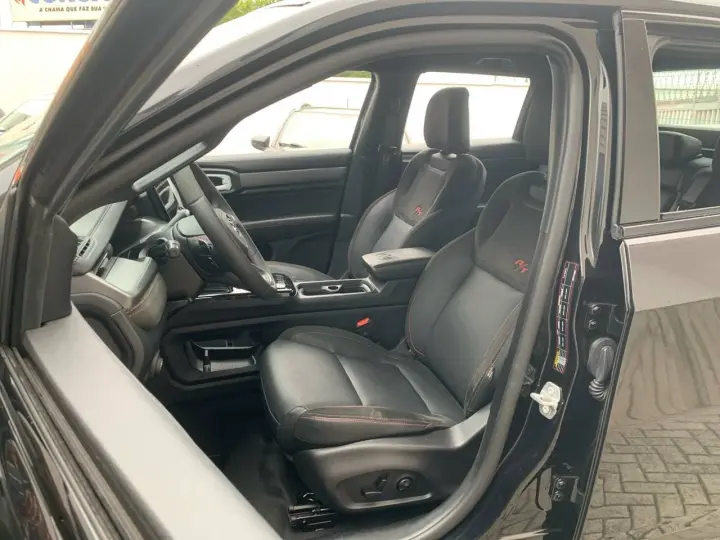 RAMPAGE R/T HURRIC. 4 2.0 TB CD 4X4 Aut.