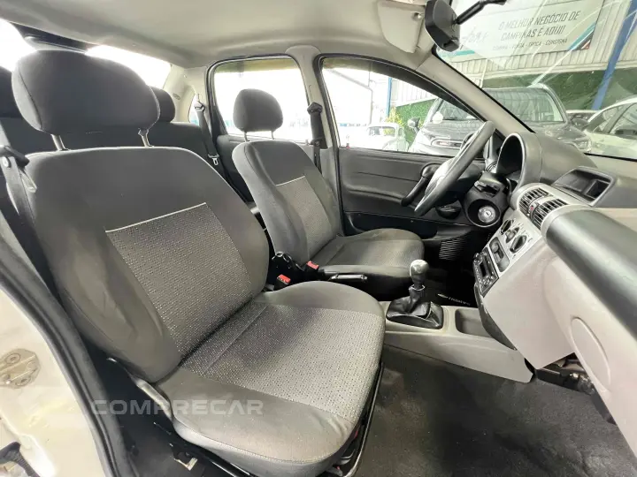 CLASSIC 1.0 MPFI LS 8V FLEX 4P MANUAL