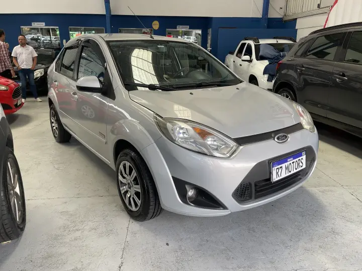 FIESTA 1.6 ROCAM SEDAN 8V FLEX 4P MANUAL