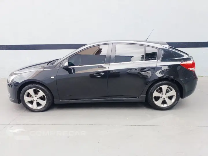 CRUZE HB Sport LT 1.8 16V FlexP. 5p Mec