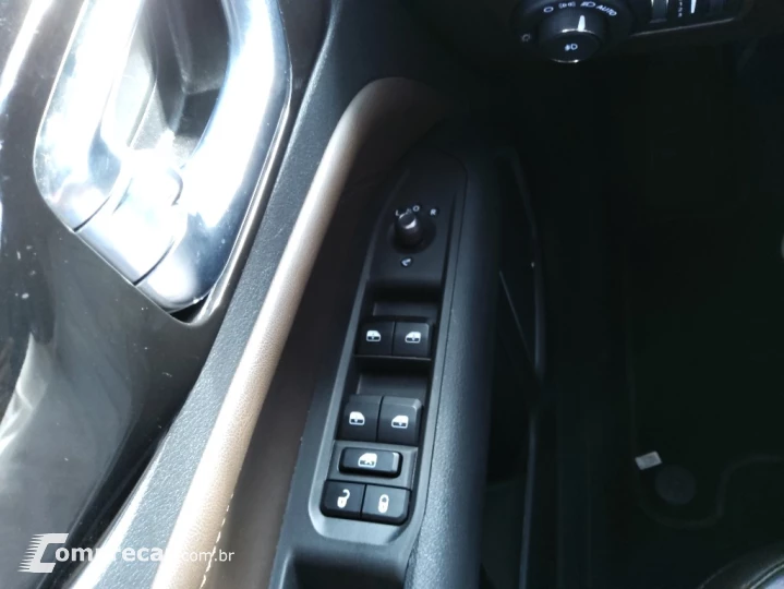 COMMANDER 1.3 T270 TURBO FLEX OVERLAND AT6