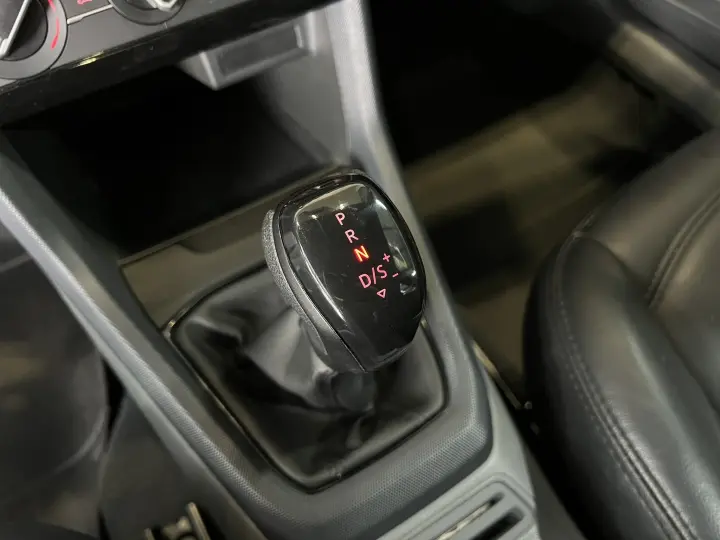 T-CROSS 1.0 200 TSI TOTAL FLEX AUTOMÁTICO