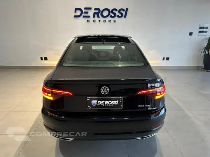 JETTA R-LINE 250 TSI 1.4 FLEX 16V AUT.