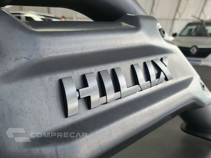 HILUX 2.8 D-4D TURBO DIESEL CD SRX LIMITED 4X4 AUTOMÁTICO