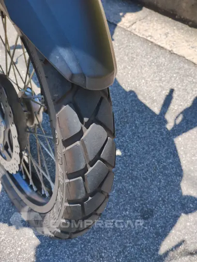 Versys 300