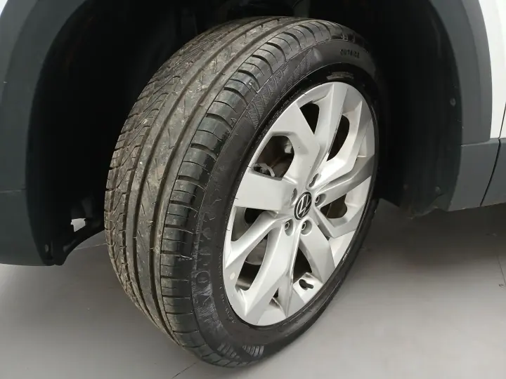 TAOS 1.4 250 TSI TOTAL FLEX COMFORTLINE AUTOMÁTICO