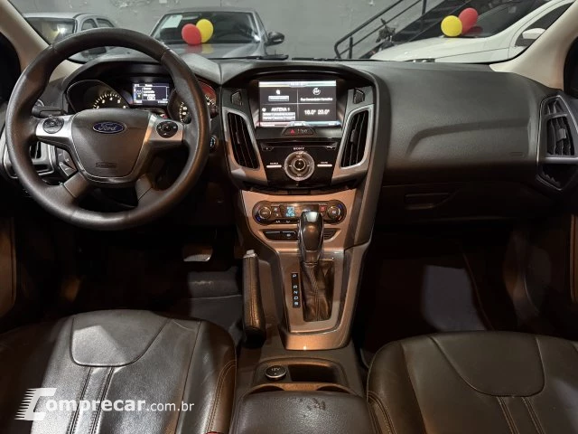 FOCUS HATCH - 2.0 TITANIUM 16V 4P POWERSHIFT