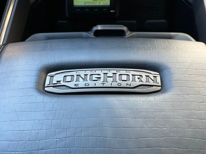 3500 6.7 Laramie Longhorn 4X4 CD 6 Cilindros Turbo