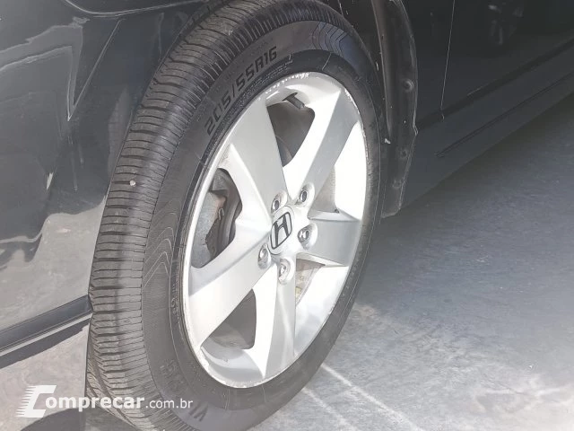 CIVIC - 1.8 LXS 16V 4P AUTOMÁTICO