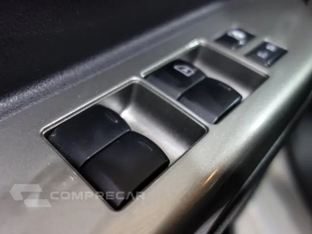 MARCH - 1.6 SV 16V 4P MANUAL