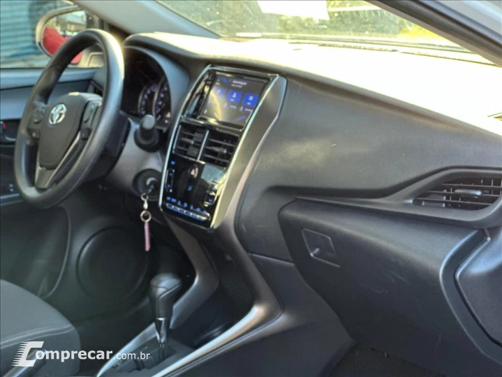YARIS 1.5 16V FLEX SEDAN XL LIVE MULTIDRIVE