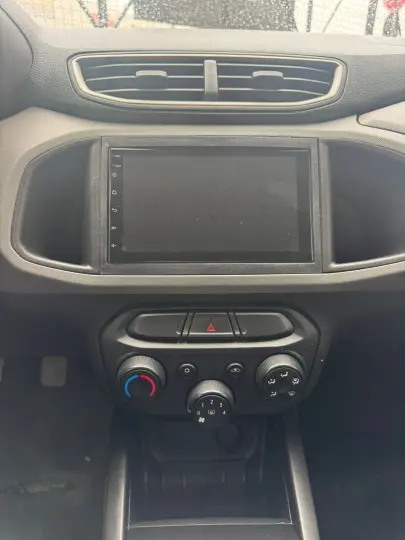 Onix Hatch LS 1.0 8V FlexPower 5P 2015