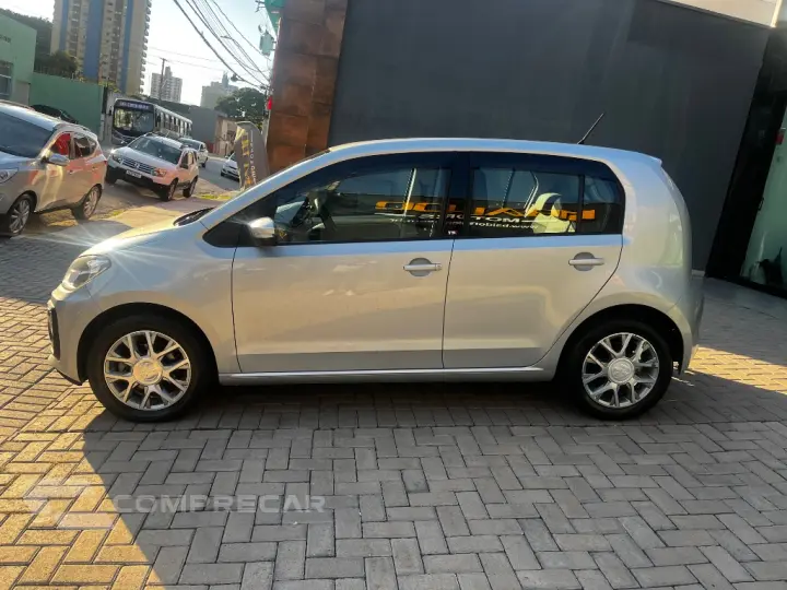 up! high 1.0 TSI Total Flex 12V 5p