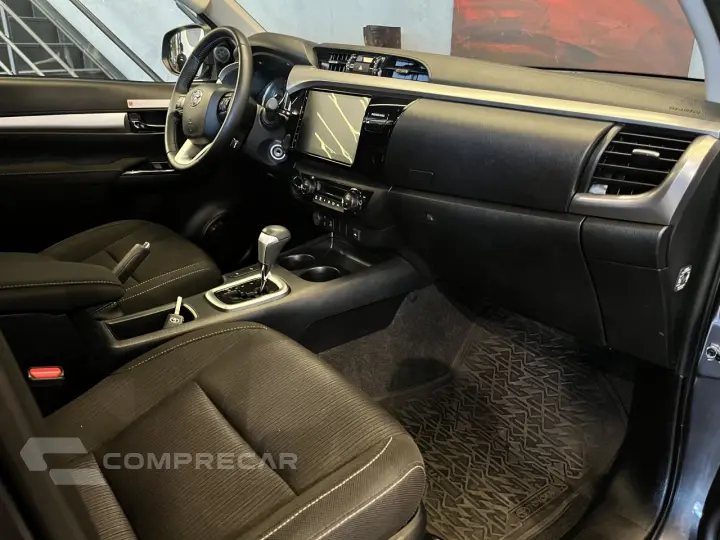Hilux Caminhonete 2.8 16V 4P SR 4X4 DIESEL CABINE DUPLA AUTO