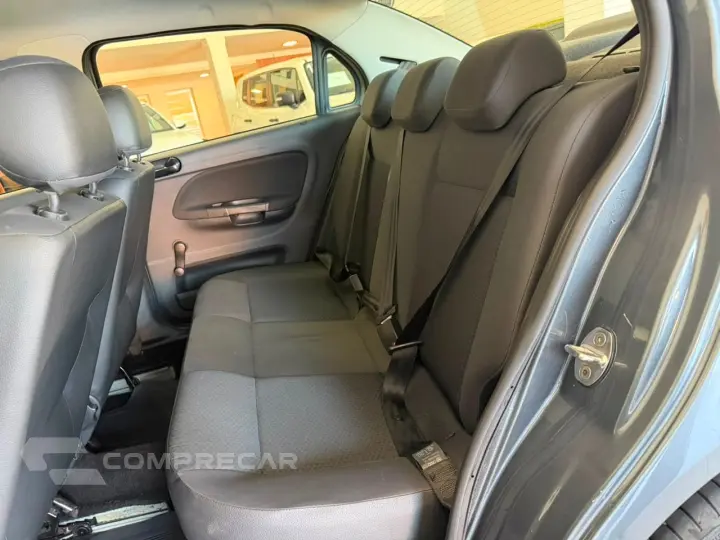 VOLKSWAGEN VOYAGE 1.0 Flex 12V 4p