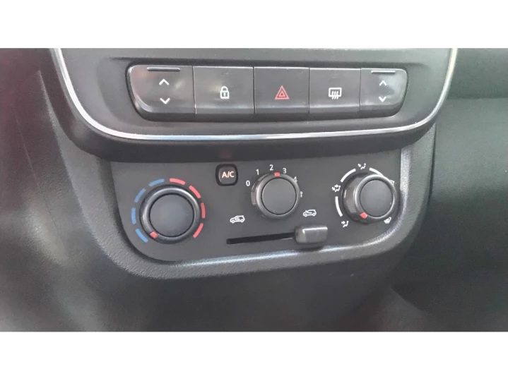 KWID 1.0 12V SCE FLEX ZEN MANUAL