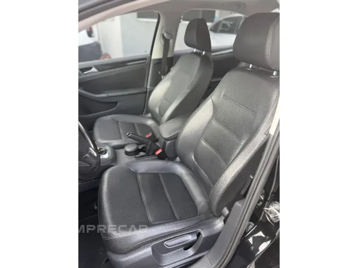 JETTA 2.0 COMFORTLINE FLEX 4P TIPTRONIC