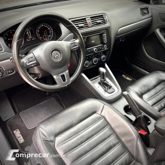 JETTA 2.0 TSI Highline 211cv
