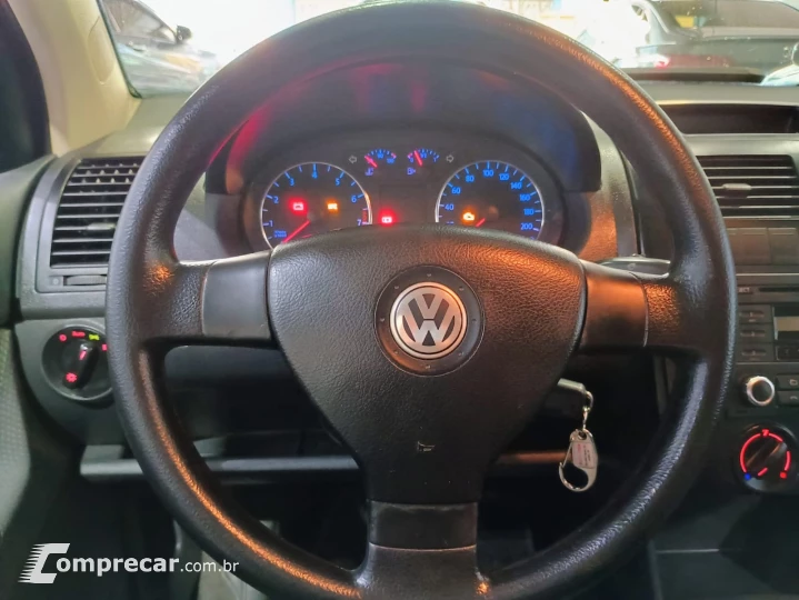 POLO SEDAN 1.6 MI 8V