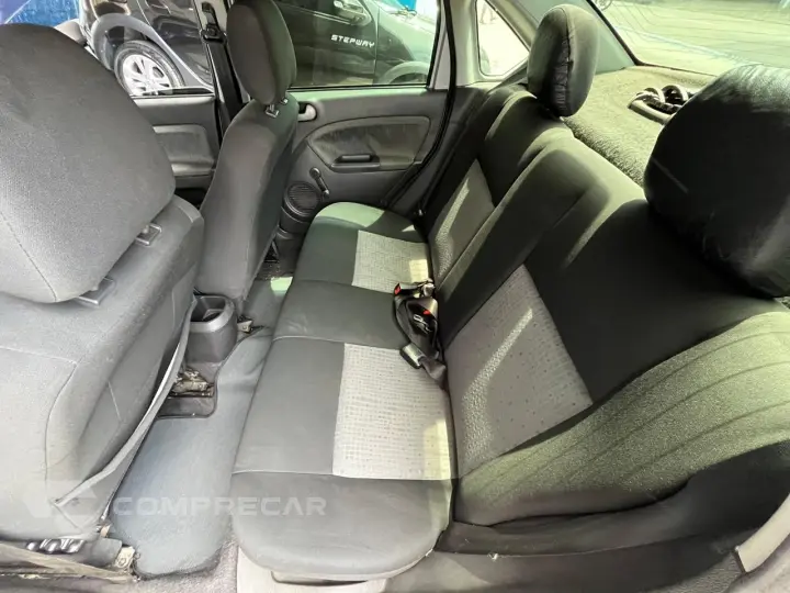 FIESTA 1.6 MPI Class Sedan 8V