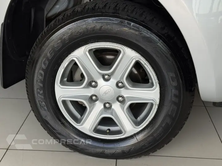 Ranger 3.2 20V CABINE DUPLA 4X4 LIMITED TURBO DIESEL AUTOMÁT