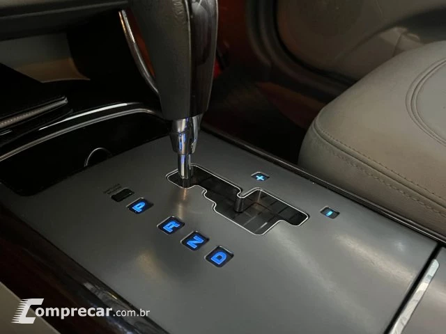 AZERA - 3.3 MPFI GLS SEDAN V6 24V 4P AUTOMÁTICO