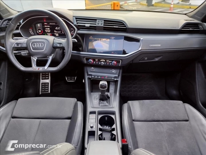 Q3 2.0 40 TFSI Performance Black Quattro