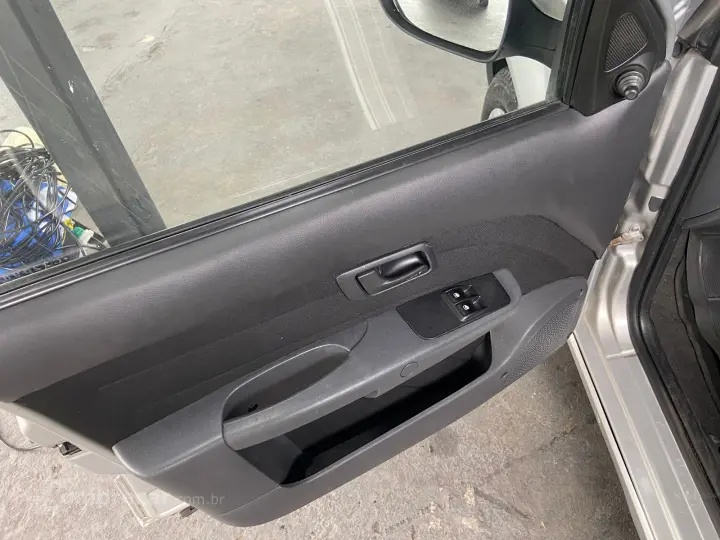 SIENA 1.0 MPI EL Celebration 8V