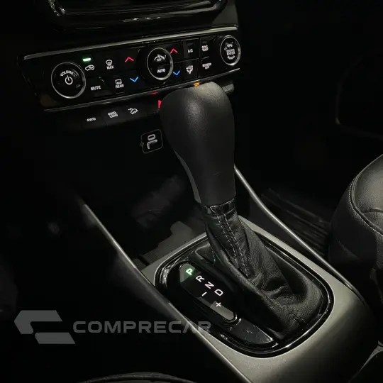 TORO 2.0 16V Turbo Freedom 4WD AT9