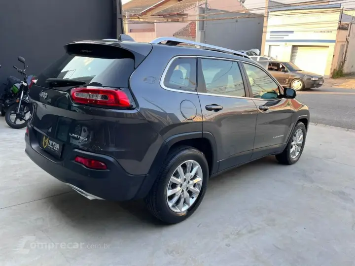 Cherokee Limited 3.2 4x4 V6 Aut.