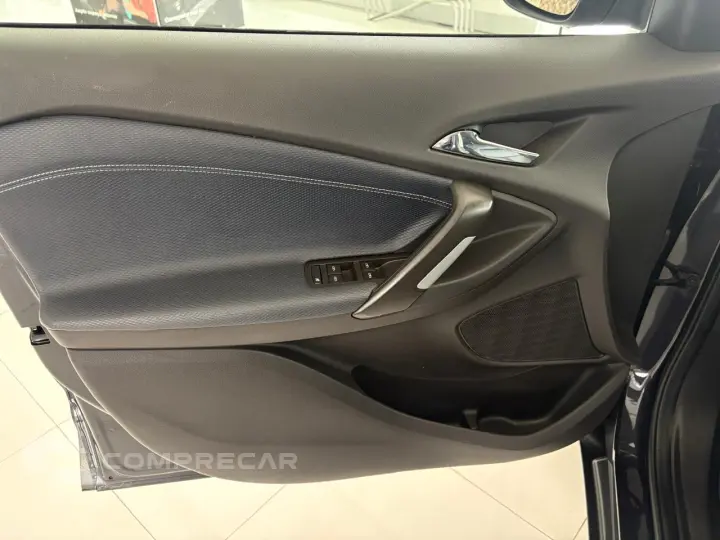 TRACKER Premier 1.2 Turbo 12V Flex Aut.