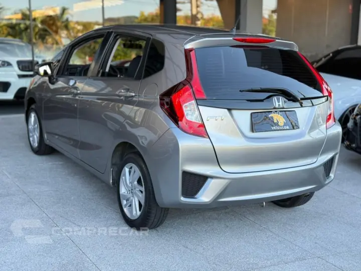 FIT 1.5 LX 16V FLEX 4P AUTOMÁTICO