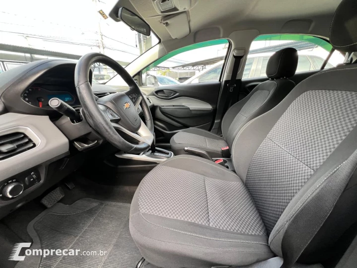 Onix Hatch 1.4 4P FLEX LT AUTOMÁTICO
