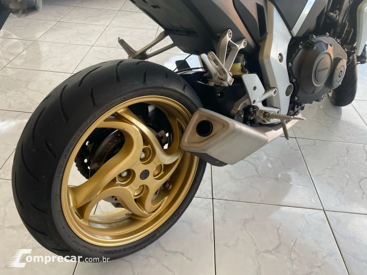 CB1000 R