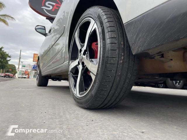 PRISMA - 1.4 MPFI LTZ 8V 4P MANUAL