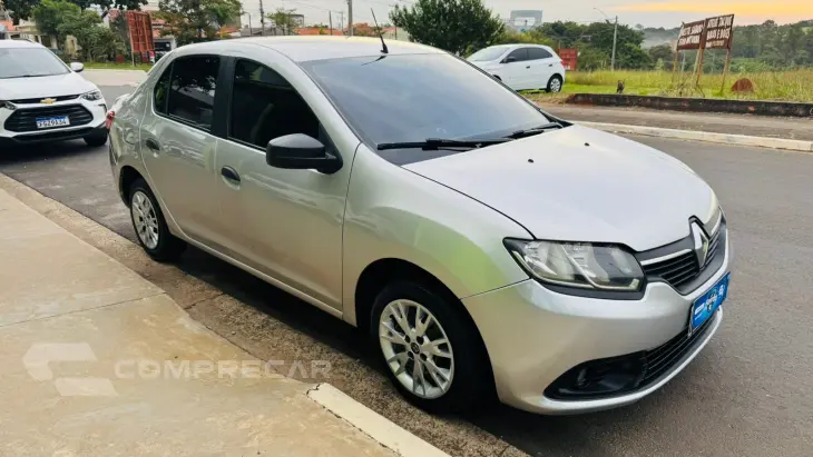 LOGAN 1.0 12V SCE Authentique