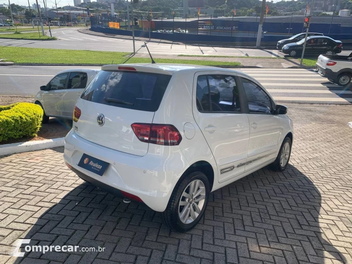 Fox Connect 1.6 Flex 8V 5p