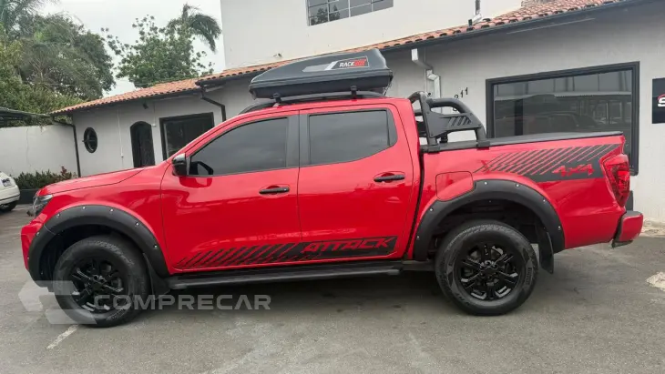 Frontier 2.3 ATTACK CABINE DUPLA 4X4 BI-TURBO DIESEL AUTOMÁT