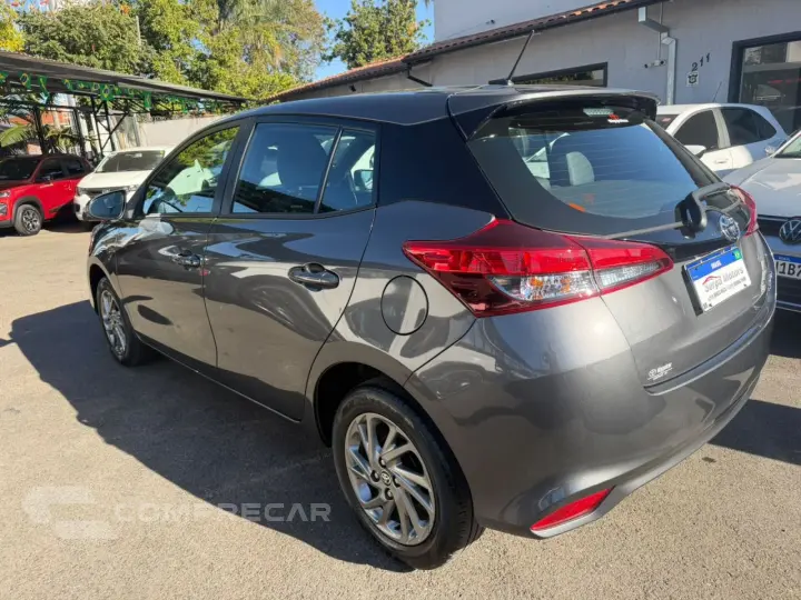 Yaris Hatch 1.5 16V 4P FLEX XS CONNECT MULTIDRIVE AUTOMÁTICO