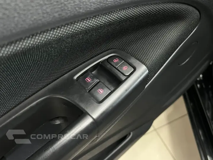 VOYAGE 1.0 12V MPI TOTALFLEX 4P MANUAL