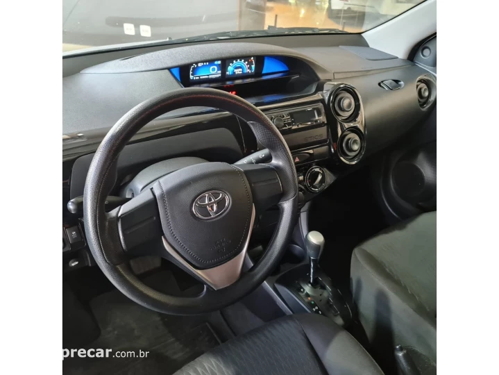 ETIOS 1.5 X PLUS SEDAN 16V FLEX 4P AUTOMÁTICO