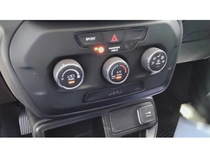 RENEGADE 1.8 16V FLEX 4P AUTOMÁTICO