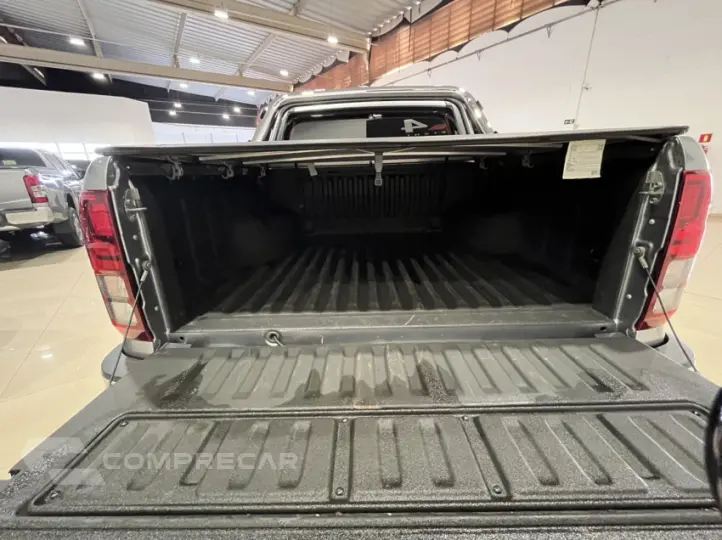 TRITON 2.4 Biturbo CD Hpe-s 4X4