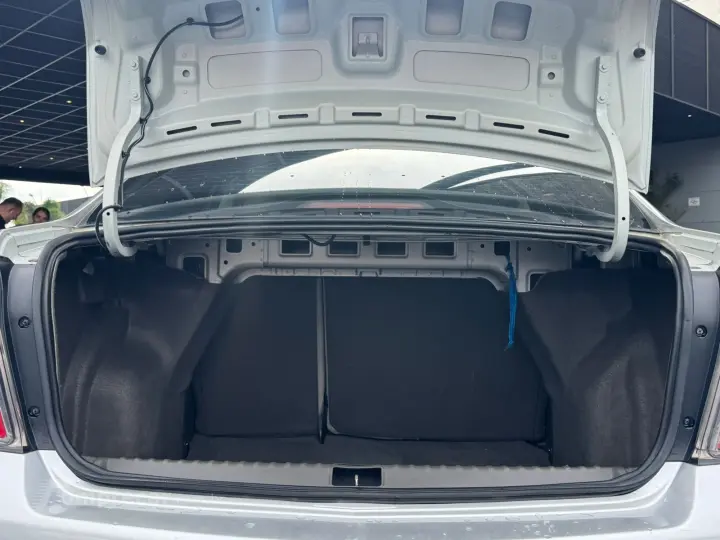 COBALT 1.8 MPFI LTZ 8V