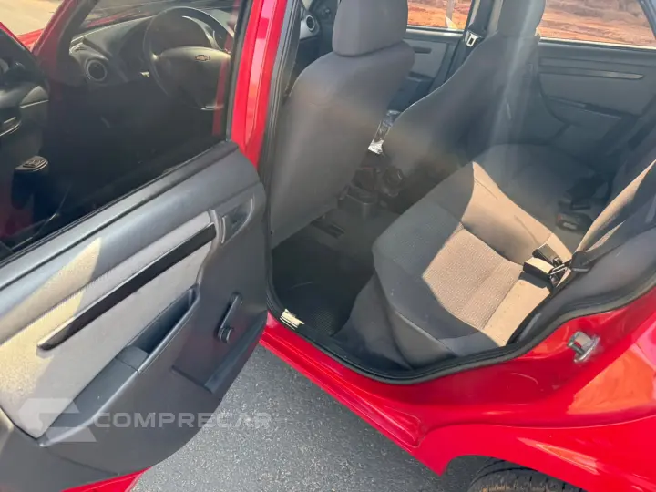 CELTA 1.0 MPFI LT 8V