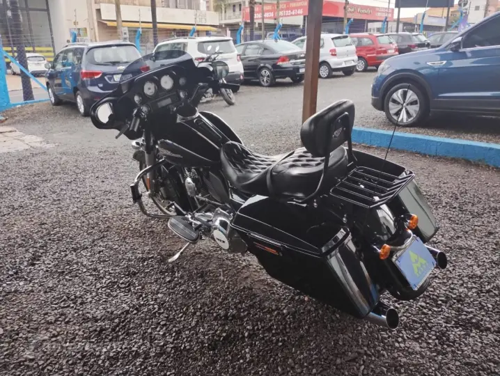 Street Glide FLHX 1700