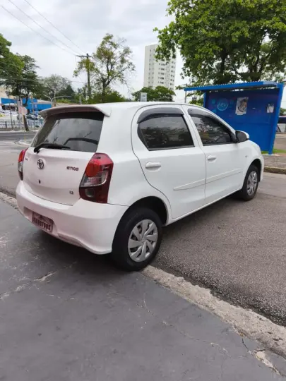 Etios Hatch 1.3 16V 4P FLEX X