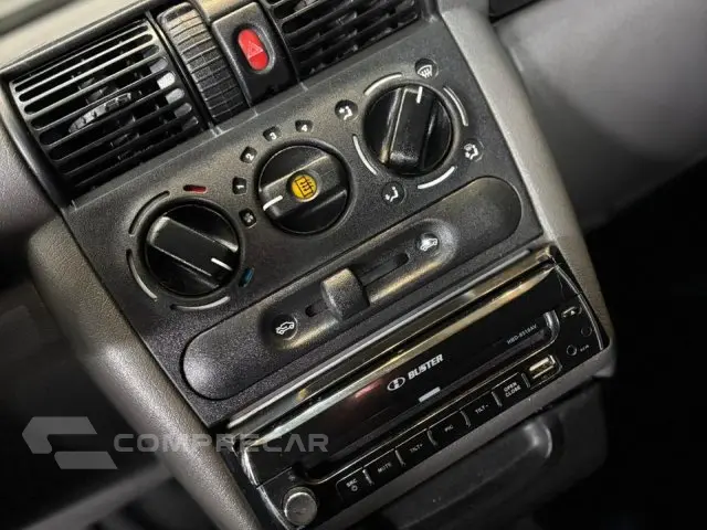 CLASSIC - 1.0 MPFI LS 8V 4P MANUAL