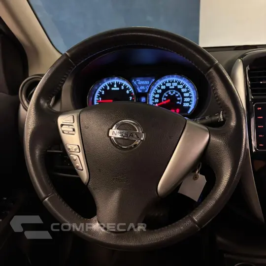 VERSA SL 1.6 16V FlexStart 4p Aut.